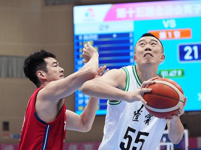 辽宁全运91-59完胜天津：韩德君11分钟21分，CBA老将比NBA还会演