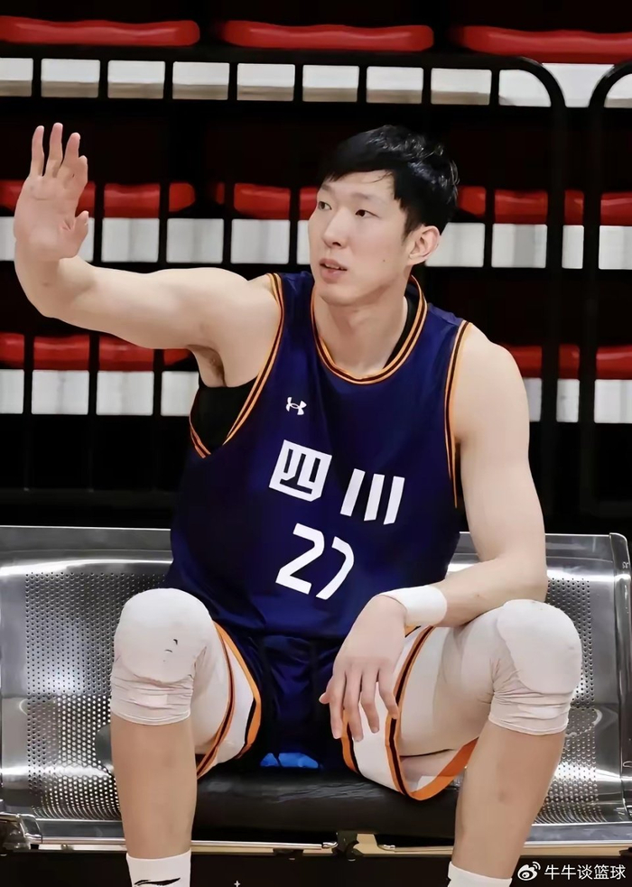 周琦两场52分28板，四川花600万赌注在CBA值吗？比NBA雇佣兵还靠谱？