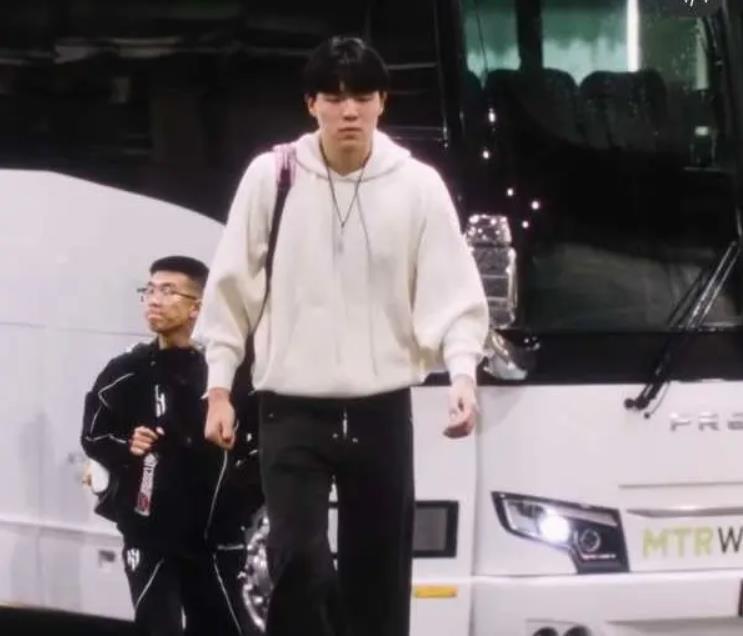 5连客场第一战：NBA波特兰开拓者把杨瀚森带去迈阿密，是给机会还是摆设？