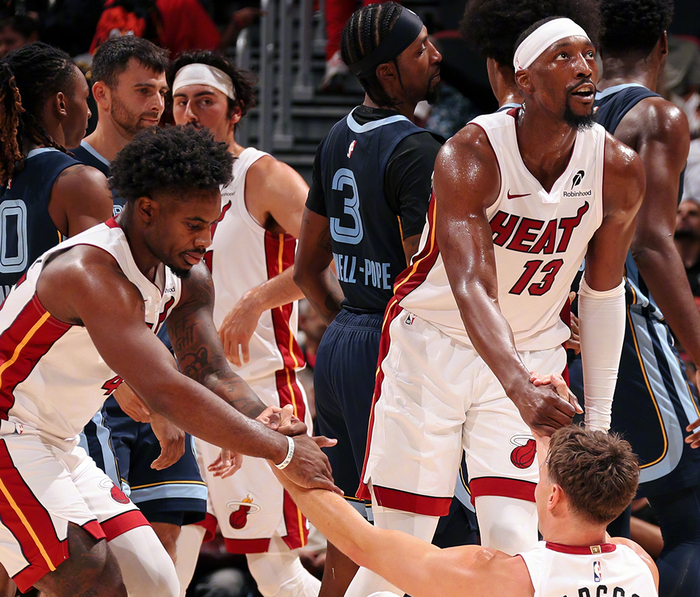 热火4胜4负主场遇黄蜂3胜5负，NBA谁更缺那一口气？