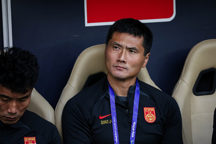 11月5日上任＋中超残局：邵佳一要把国足重组成英超水准？