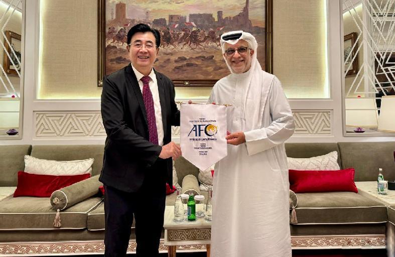 11月7日风向变了：邵佳一接国足，土帅试验比英超换帅还随意