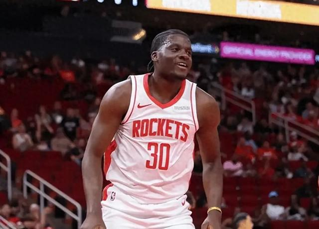 火箭卡佩拉回归，申京任务艰巨，哈登助攻场均4.3分，NBA季后赛谁顶得住？