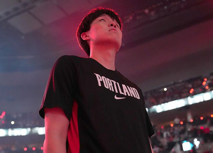 开拓者5.8分钟尴尬：11号换位后杨瀚森冲击NBA哪去了？