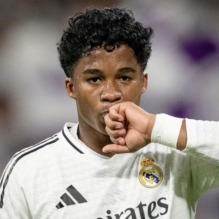 19岁恩德里克选法甲不奔英超？租借到2026年，里昂躺着也赚钱