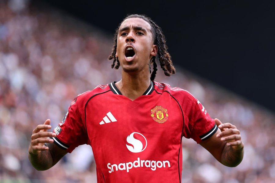 5200万之争？18岁约罗选曼联，英超还能再赌吗