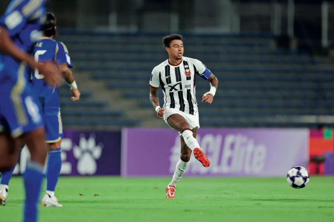 林皇33岁领军首尔fc，K联赛抢钱76亿，英格兰旧梦还在吗？