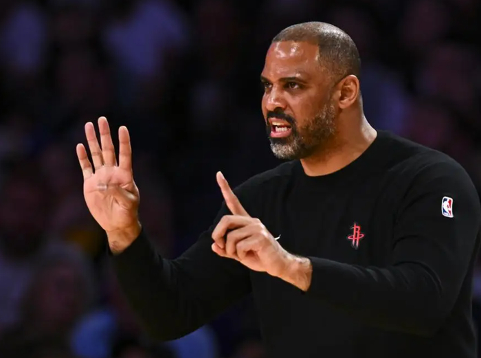 121-110！NBA小组赛，马刺教科书式反击，火箭的五大决定该背锅吗