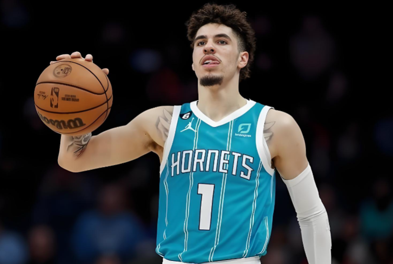 6场23.3分，黄蜂这套阵容是近10年最好？NBA还能忍吗