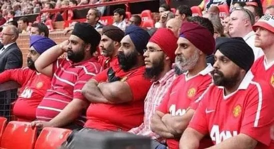 4个辛格兄弟和弗格森的握手：曼联英超记忆里的一排老座位