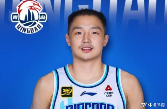 王奕博3年1800万走人，CBA这幕比英超还像NBA的转会秀