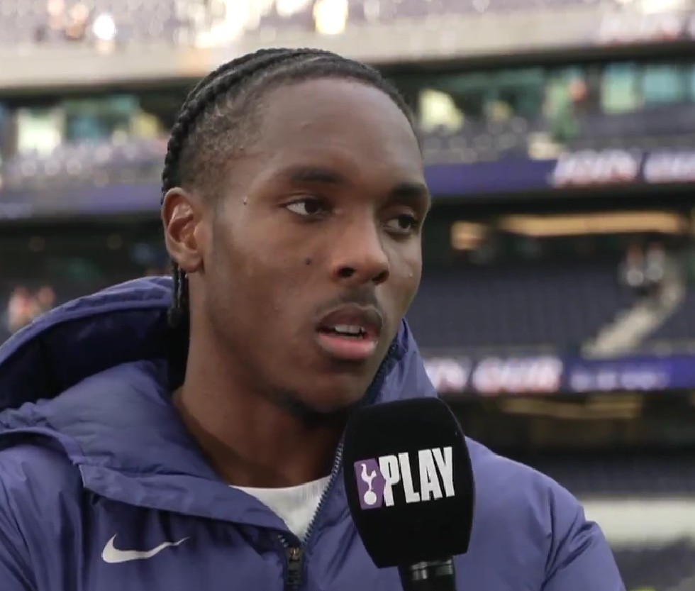 英超狂飙还丢分：托特纳姆热刺2-2曼联，马蒂斯-特尔点燃主场