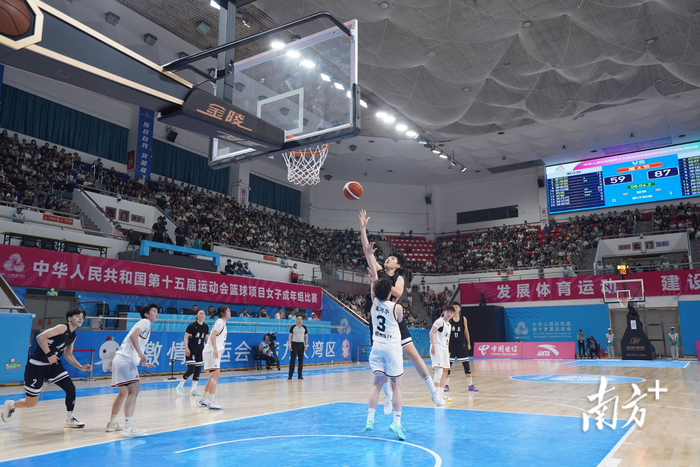 110:67大翻车？陈明伶40分，广东女篮像NBA队那样碾压浙江女篮