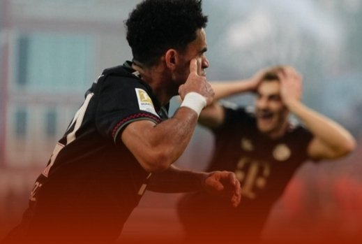 德甲第10轮2-2，拜仁16连胜被终结，哈里·凯恩补时绝平