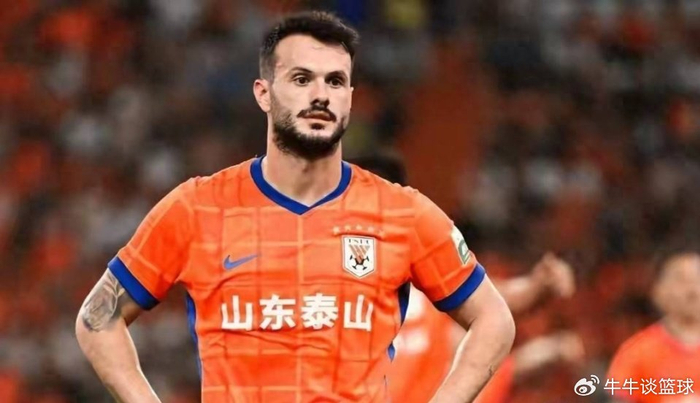 3年顶薪要价被拒？瓦科1周内能回到中超山东泰山怀抱吗