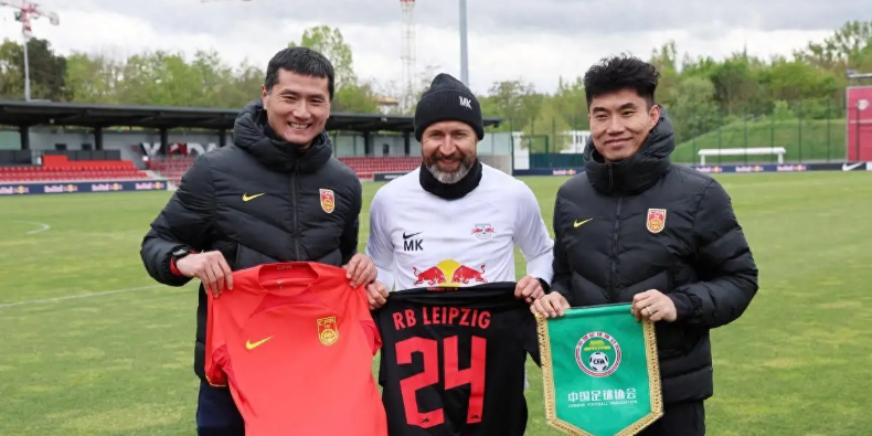 4位候选抢西海岸教鞭，郑智能扛起中超压力还是被英超式热度吞没？