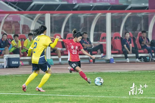 广东队0:0被四川队逼平，英超式保守把八强当保级