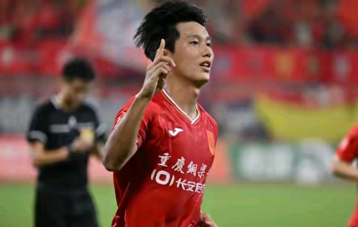 2-0结束中甲梦游？重庆铜梁龙冲超成真，21岁余望18球直指中超舞台