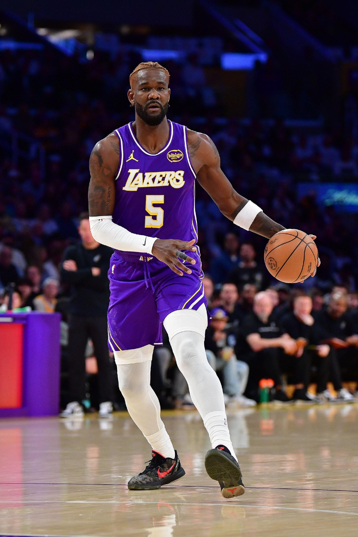 老鹰122-102终结湖人五连胜，NBA常规赛里雷迪克尴尬夜难掩狼狈