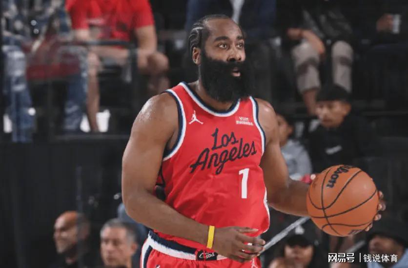 103-114又输一场，NBA快船队的三分成笑话，连胜数竟剩3场？