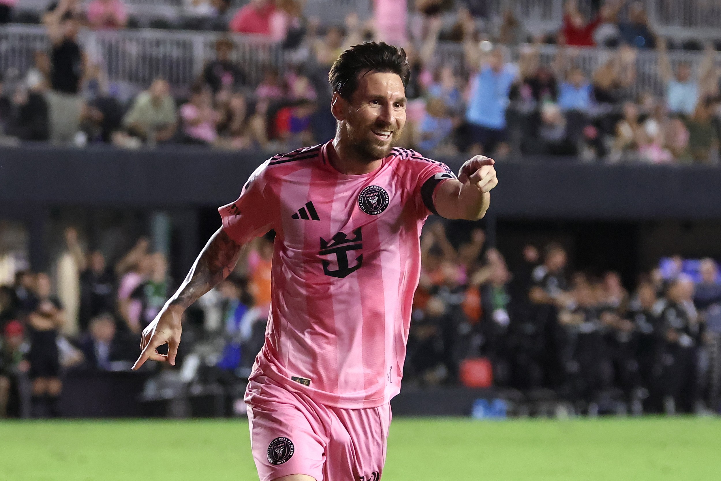 梅西本季10球2助，迈阿密国际美职联4-0纳什维尔踢出教科书式羞辱