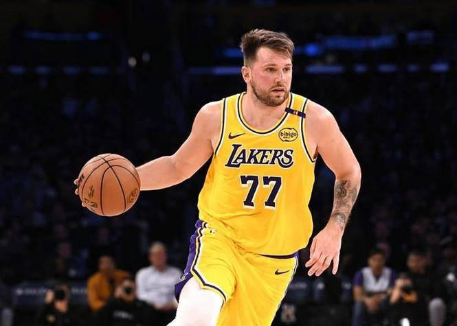 NBA最新MVP榜：9胜1负雷霆，亚历山大登顶，约基奇东契奇又被放在显微镜下