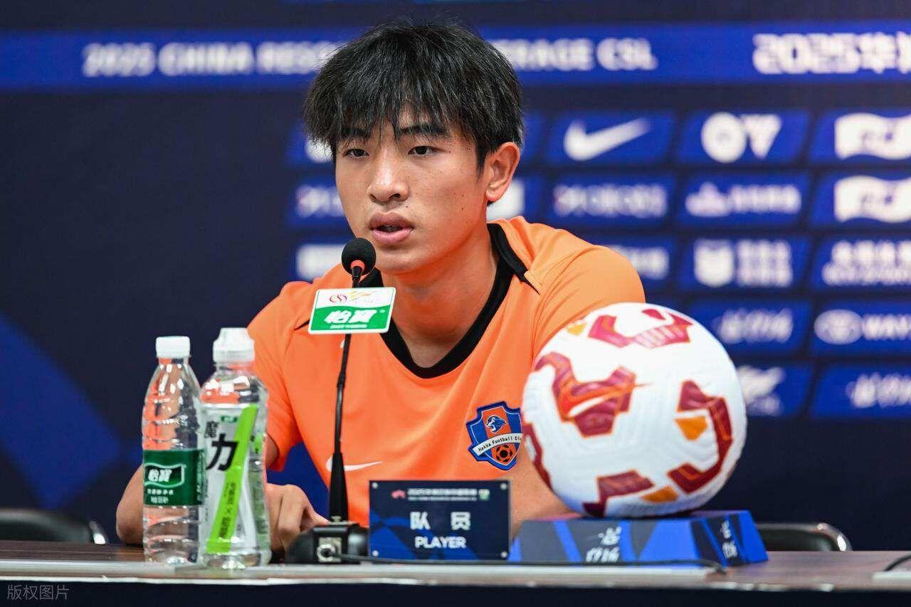 魏祥鑫想去1年法甲试训没戏？中超首球发光，荷乙道路究竟谁受益