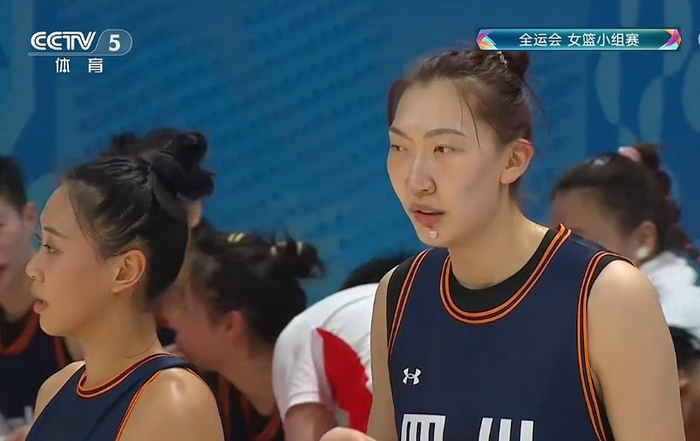 126-69闪电战：四川三连胜像NBA季后赛的碾压，英超别来比稳定