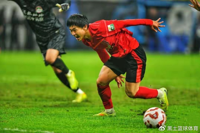 中超第29轮1-2：成都17胜仍被天津和河南队割走12分