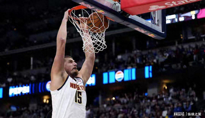 约基奇32+14+14第47次30+三双，哈登13助攻也救不了快船在NBA的尴尬