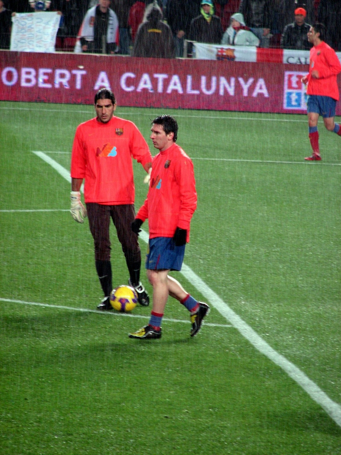 2008年1场国家德比：巴塞罗那雨中热身的6张罕见照片，西甲记忆