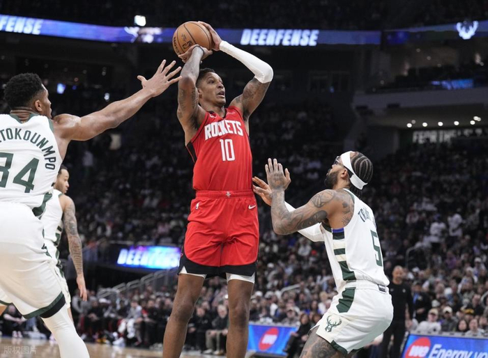 122-115！火箭终结低迷，凯文·杜兰特31分力压雄鹿（NBA对决）