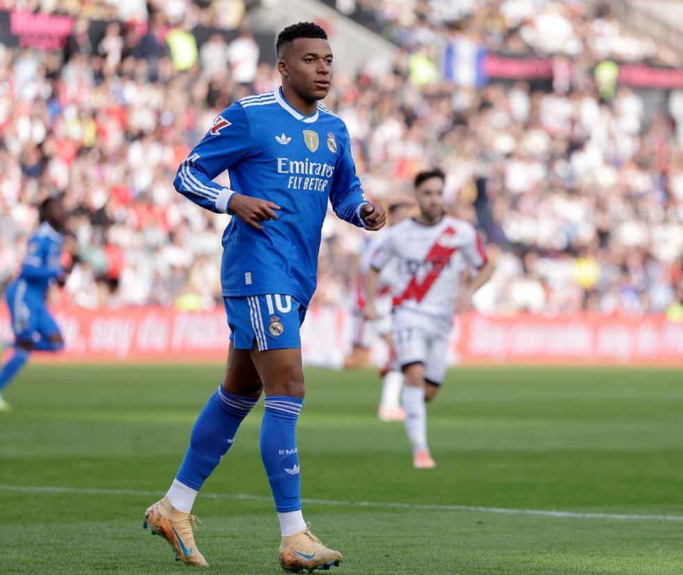 皇马西甲连续4场被巴列卡诺堵死，姆巴佩梦游+比利时门神还忙活？