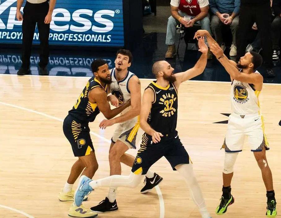 勇士114-83大胜止连败，库里缺阵后一场必须的清醒：NBA又见老问题