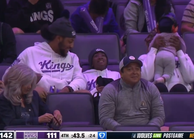 森林狼144-117屠杀国王，爱德华兹26分送球衣，NBA也有温情