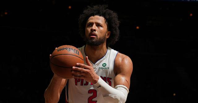 活塞8胜2负高居东部，NBA这赛季比利·坎宁安站出来了