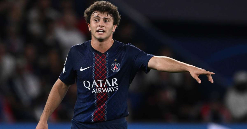 法甲第13轮3-2惊魂：内维斯头球绝杀里昂，巴黎翻盘像炒股套牢？