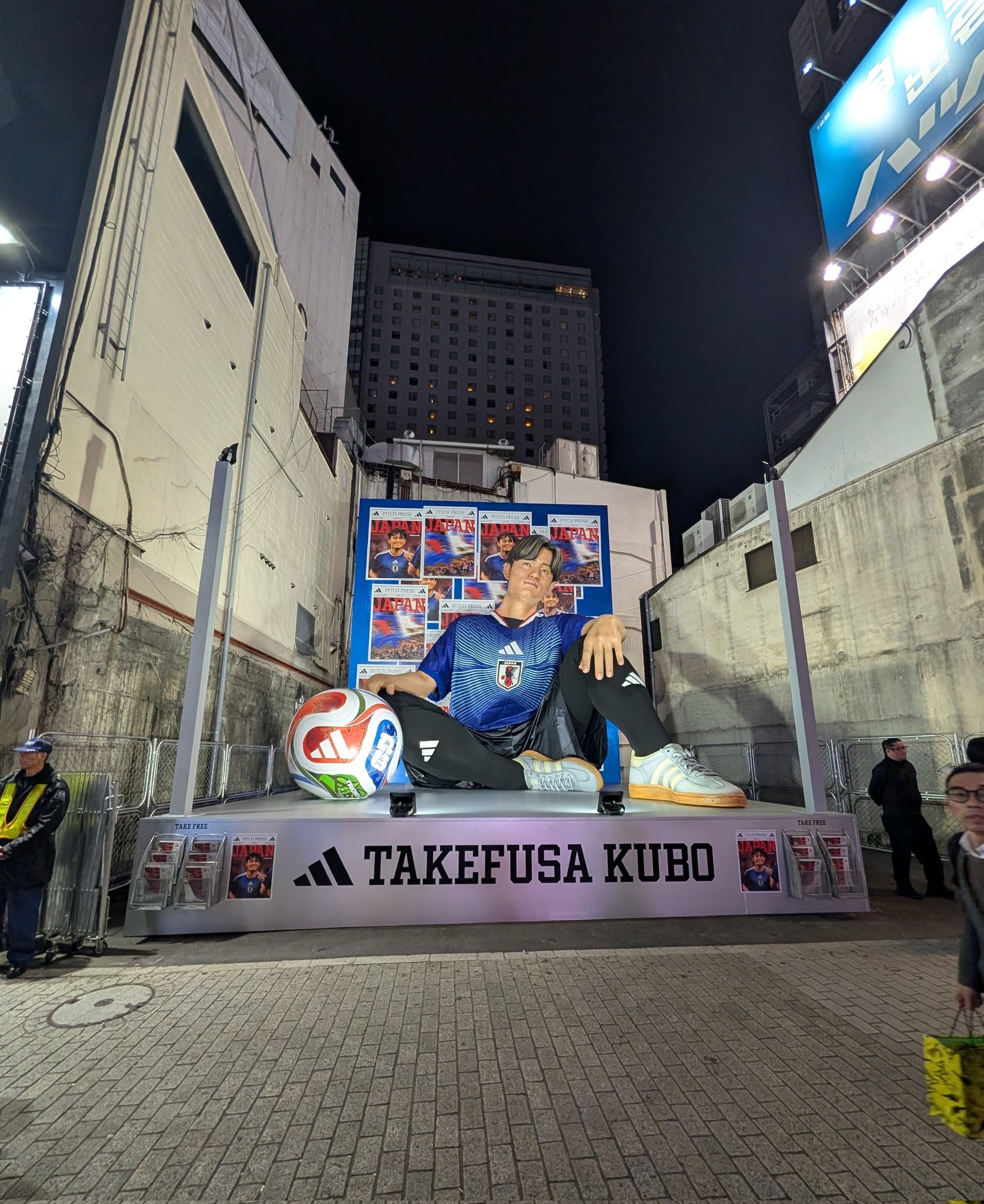 11月10日发布会：久保建英的西甲光环压场，日本球衣像是顺便来走秀