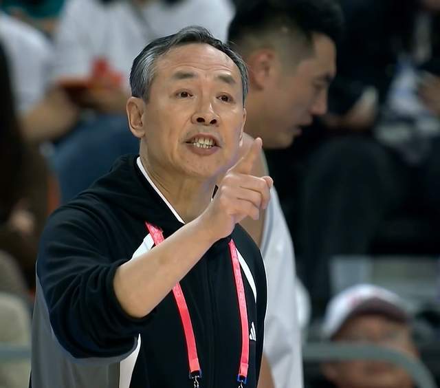 89-76！四川全运男篮晋级4强，CBA双塔33+24碾压北京队