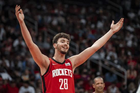 申京23岁场均22+助攻火箭逆转雄鹿，杜兰特都影薄？联盟中锋组织新标杆