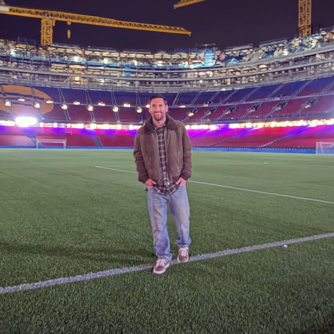 梅西私闯诺坎普？巴萨官方逗比回应：里奥，我们随时欢迎你回家！