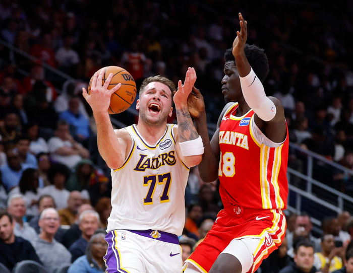 21分7板7助，古耶率老鹰20分大胜湖人，NBA小个子反击现场