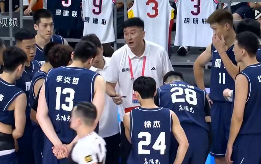 全运会半决赛：辽宁vs广东，12人国字号阵容，谁像NBA谁像英超？