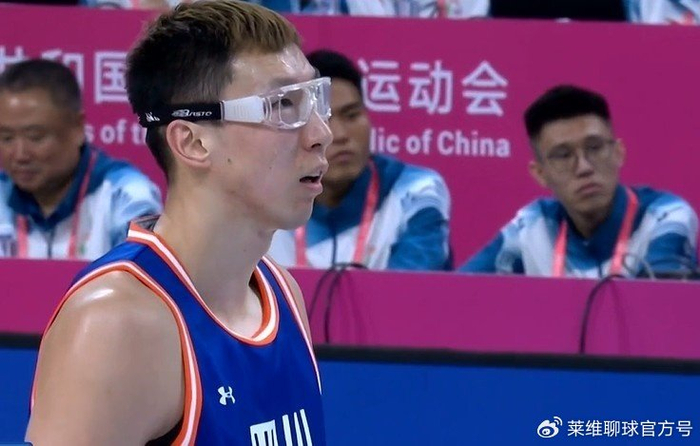 周琦全运会狂砍33+14，杨瀚森NBA连10分钟都难保，北京内线真差距