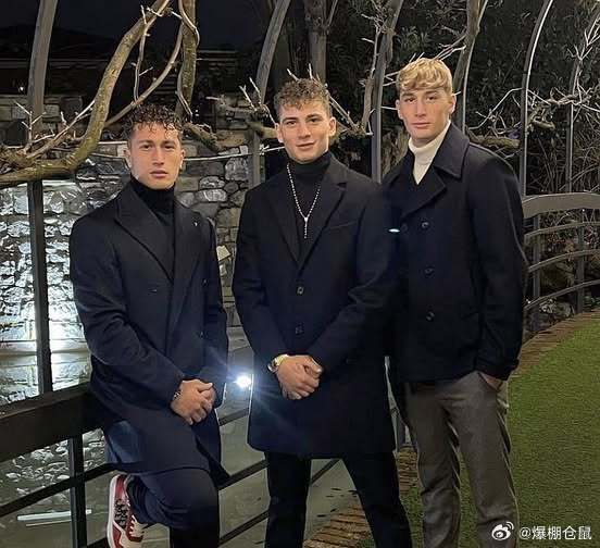 埃斯波西托三兄弟联手拿下布雷西亚足球学校，连卡利亚里都收了个“亲儿子”！
