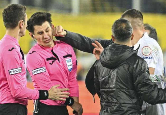 1024人被停赛、150名裁判被掐断哨声，土耳其足坛这锅只能用十年清洗，连中超都要警醒