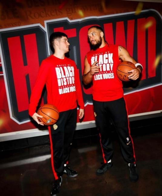 火箭队放弃莫兰特和怀特，谢泼德20岁爆发，范乔丹还能坐冷板凳？