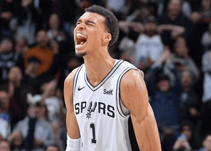 马刺38＋福克斯回归21分，公牛多点开花却还是输得心服口服！NBA战火再燃