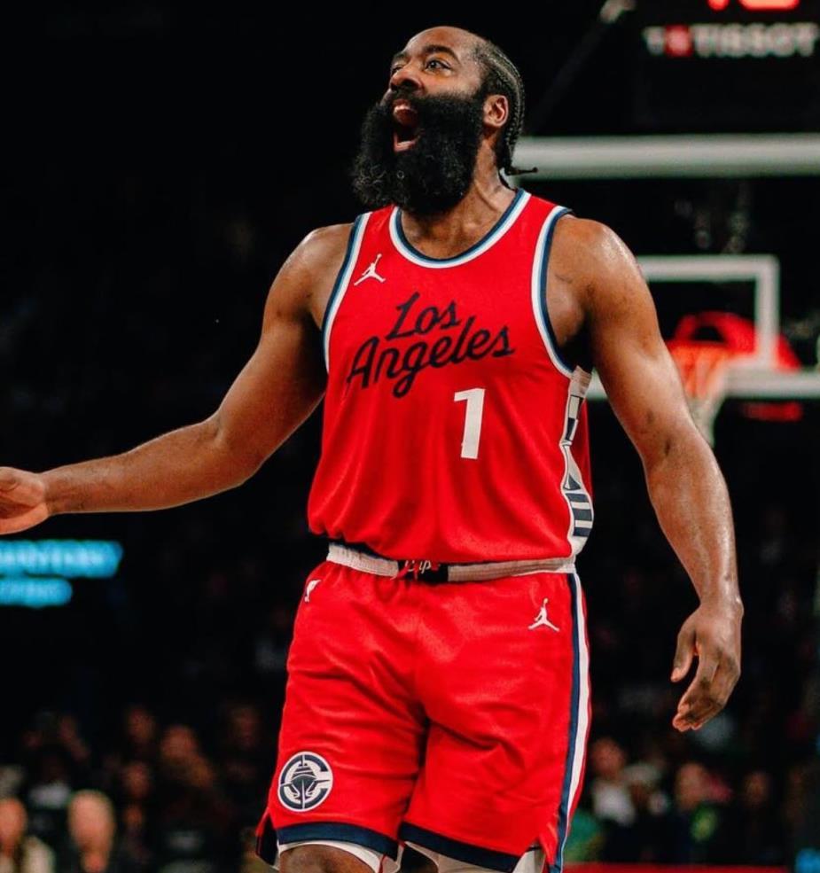 快船队3胜6负还嚣张？29-19开局被老鹰追成52平，NBA这场戏真够尴尬