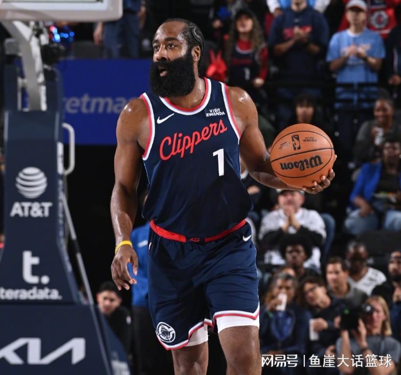 快船102-105惜败老鹰，哈登三双难救主，卢指导战术变动能否拯救NBA梦？